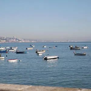 Aktion House Albergue Carcavelos (Lisbon)